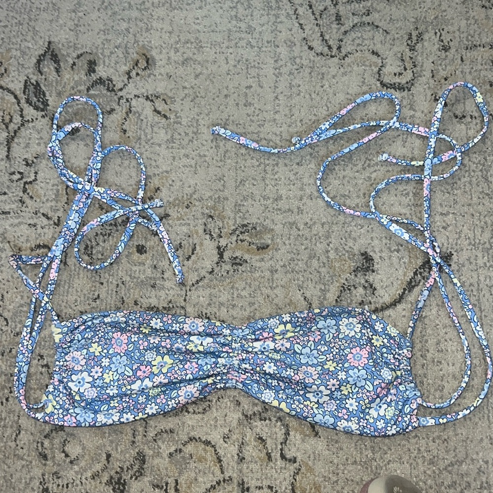 Frankie’s Bikini Backless Bikini top